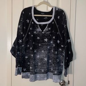 Black & Grey Star Torrid Sweater - Size 5 (fits like 4/3)